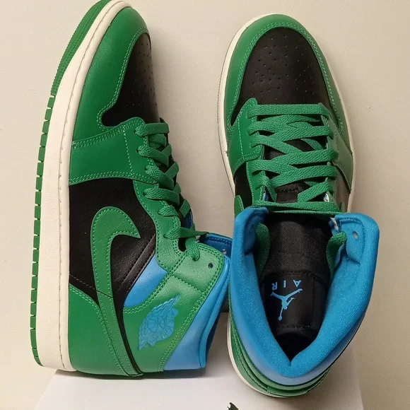 Wmns Air Jordan 1 mid